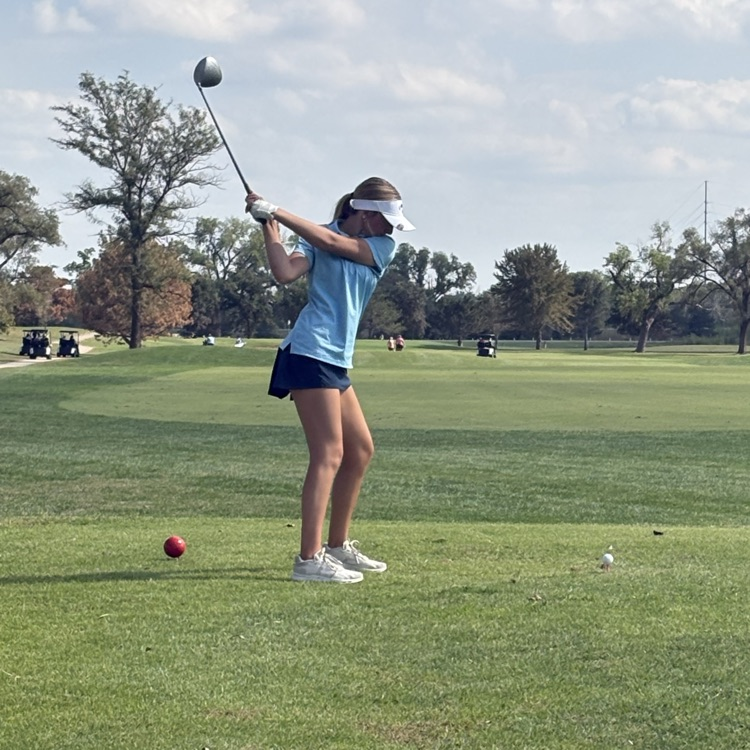 JV Golf hitting the links in Hutch