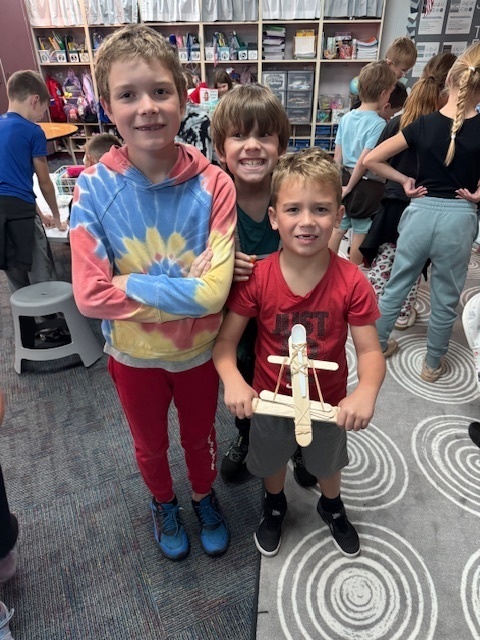 Students working together