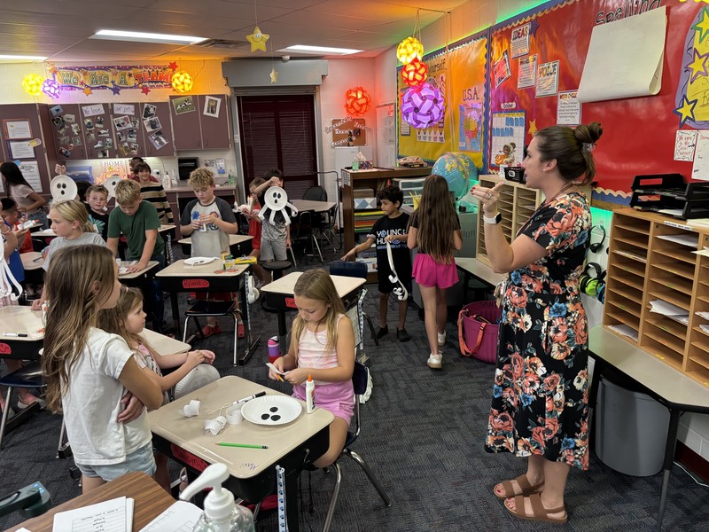 Students working together