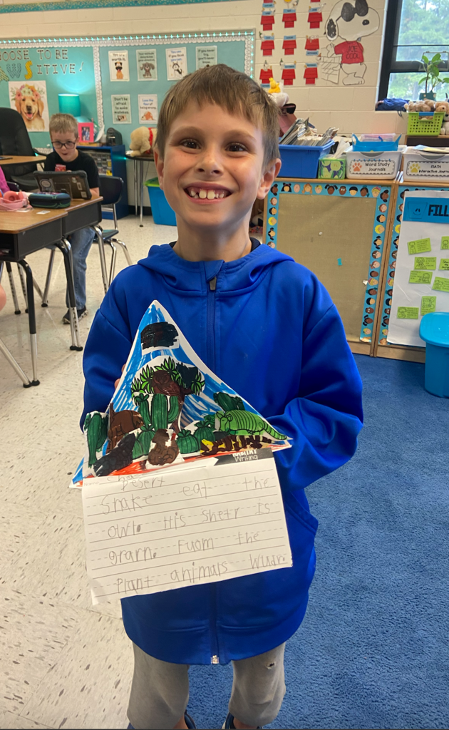 The student made triaramas look great!