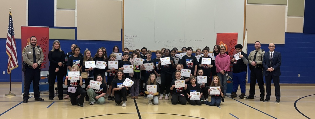 5th grade DARE Graduation photo