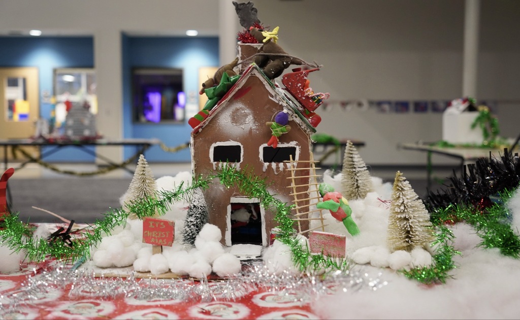 Student created house for the tacky light tour