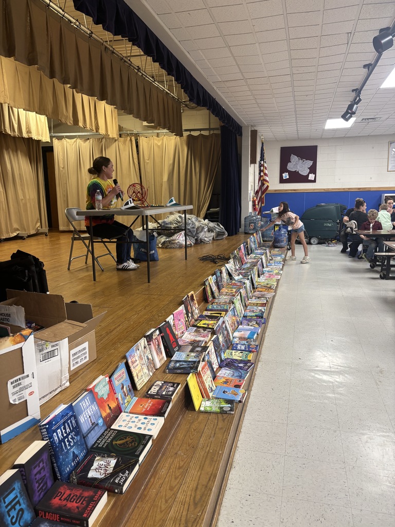 BINGO for books and the prizes!