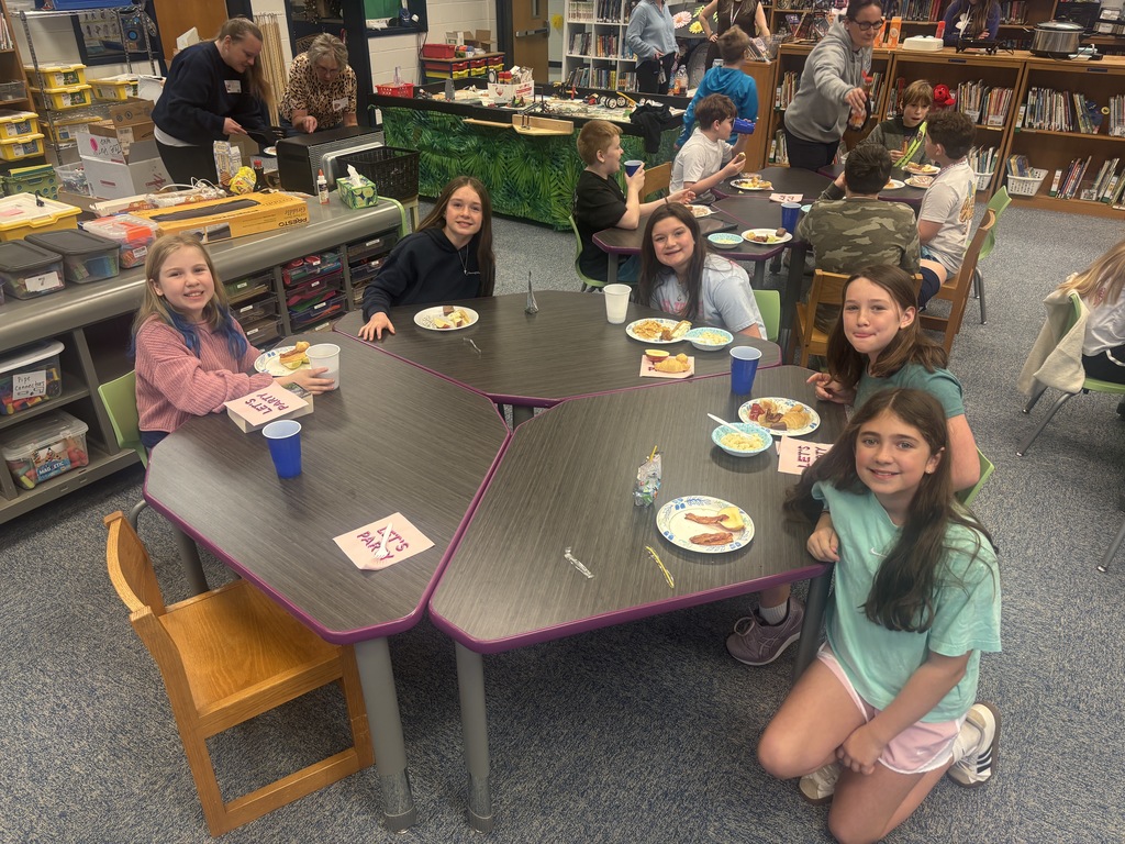 These veteran readers are ready for the tournament!