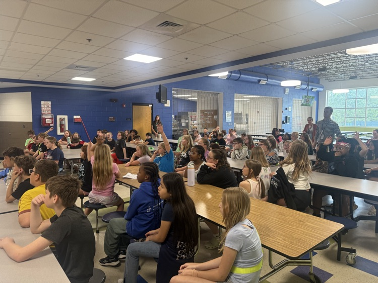 students in gms cafeteria