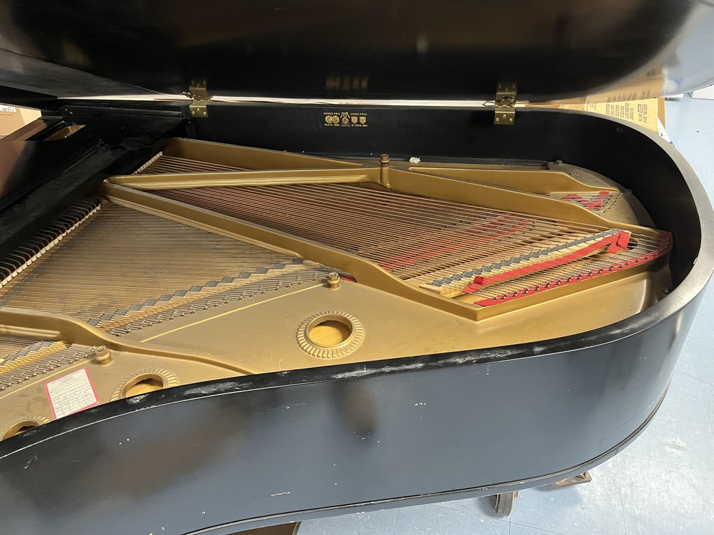 Piano Open Side