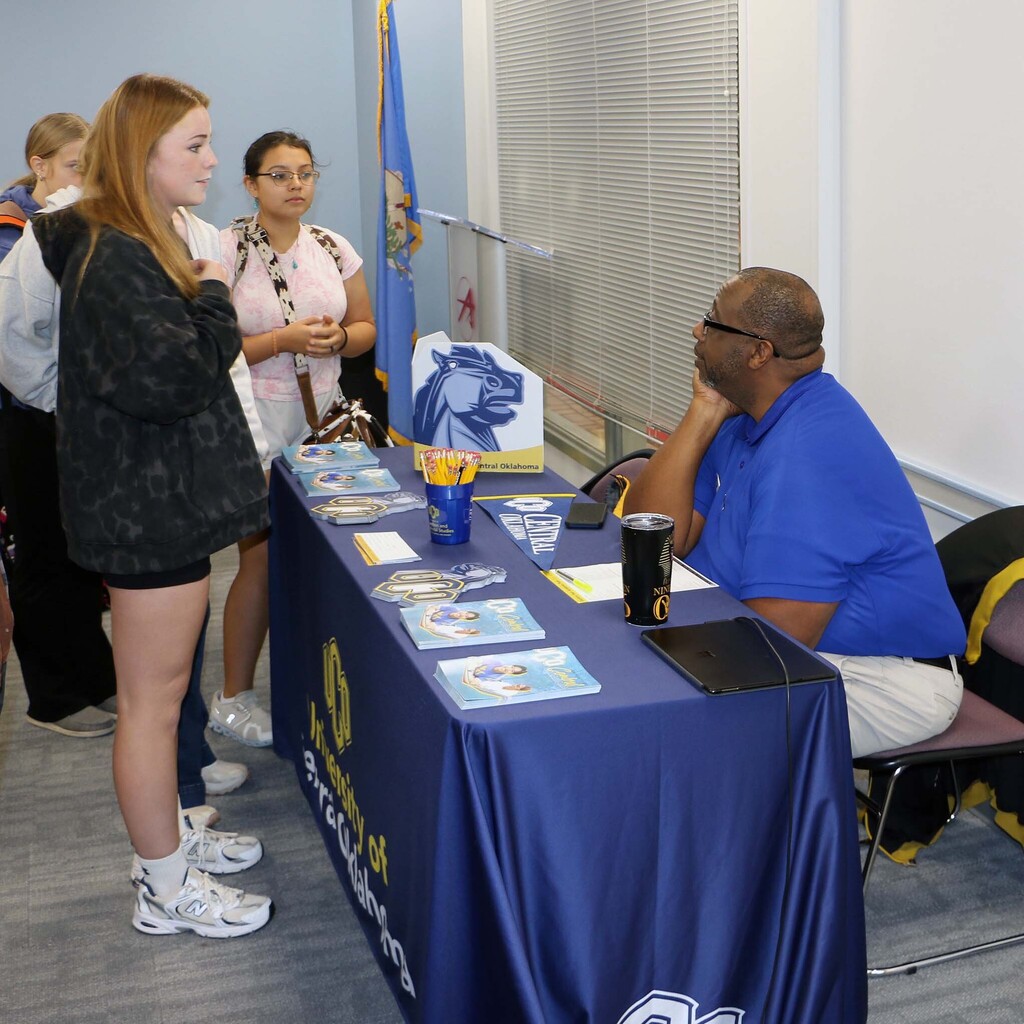 GCTC students at the College and Military Fair