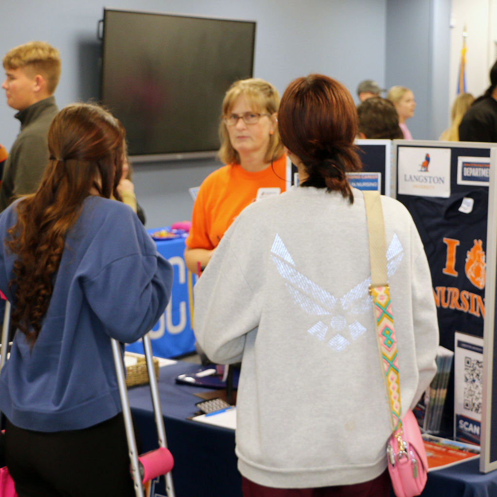 GCTC students at the College and Military Fair