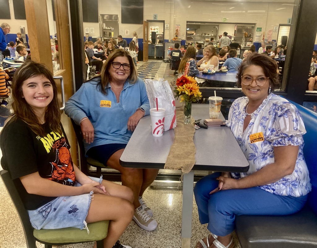 Celebrating the Joy of Grandparents at TES 💙 Today, our Second- and Fifth-Grade students enjoyed a special lunch with their grandparents, celebrating family and creating memories to treasure. We’d love to see your favorite moments—share your photos in the comments! Tomorrow's Schedule: • Fourth Grade – 11:50 AM • Third Grade – 12:25 PM