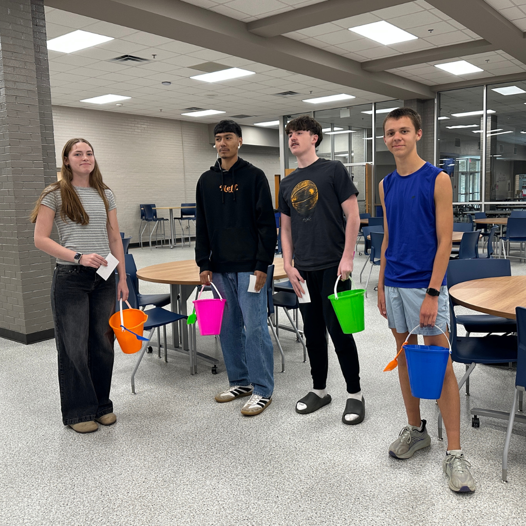 Homeroom reps getting ready for the scavenger hunt