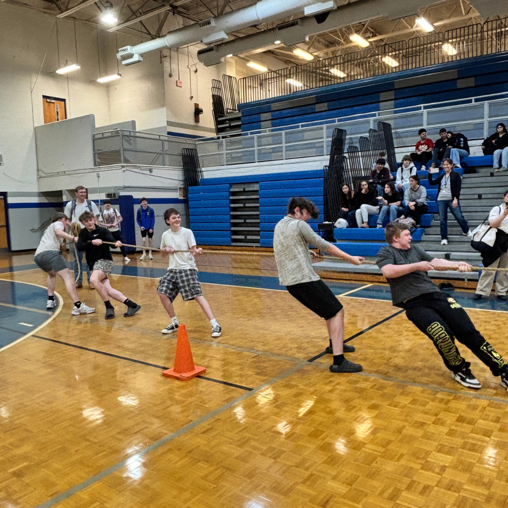 Mrs. Watts' 10th Grade Homeroom members during Tug-o-War championship game