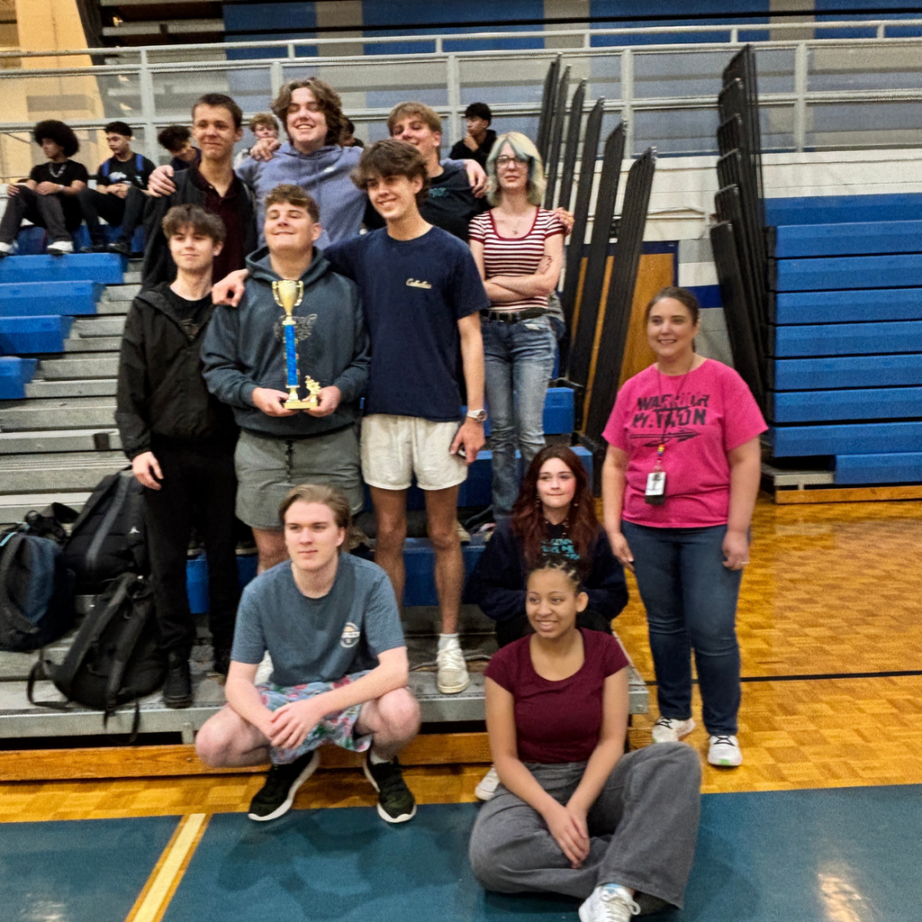 Mrs. Scoggin's 11th grade homeroom - group picture after winning Tug-O-War in March Madness Homeroom competition