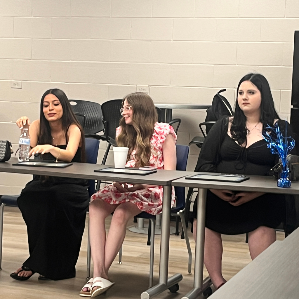 GCHS HOSA students at banquet