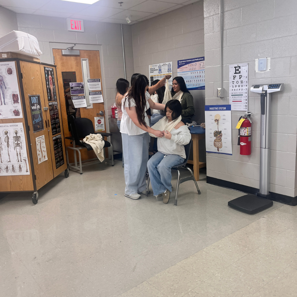 Mrs. Lee's Intro to Healthcare students practicing first aid