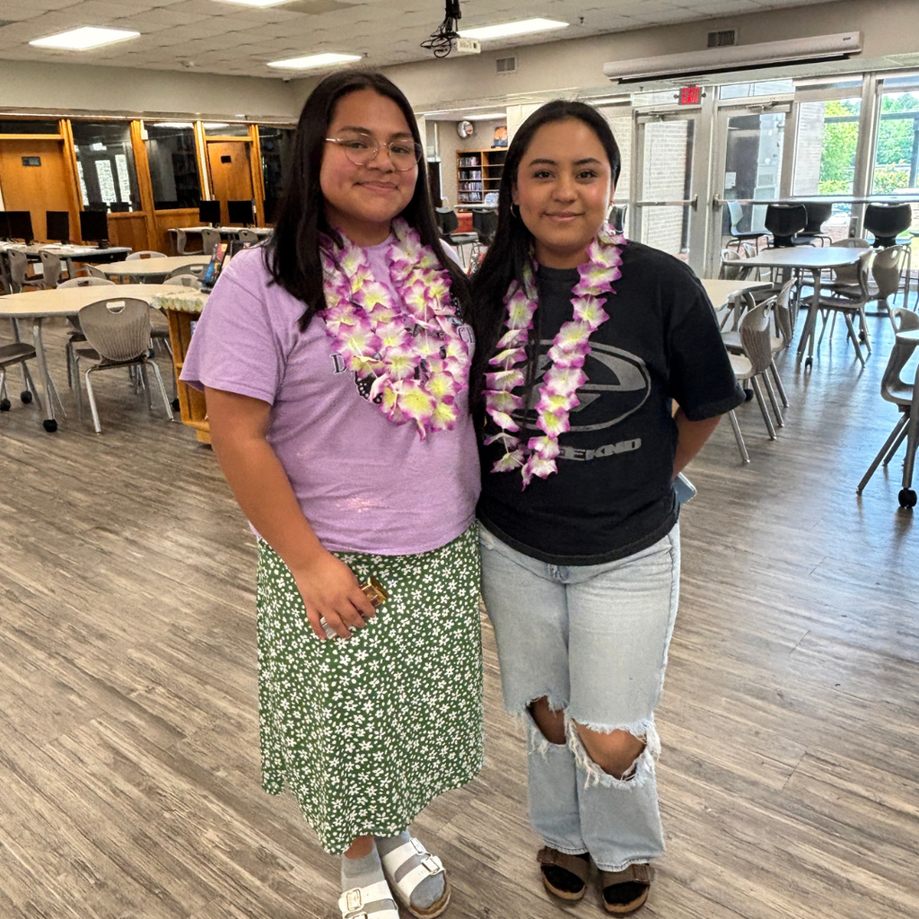 Seniors dressed up for beach day