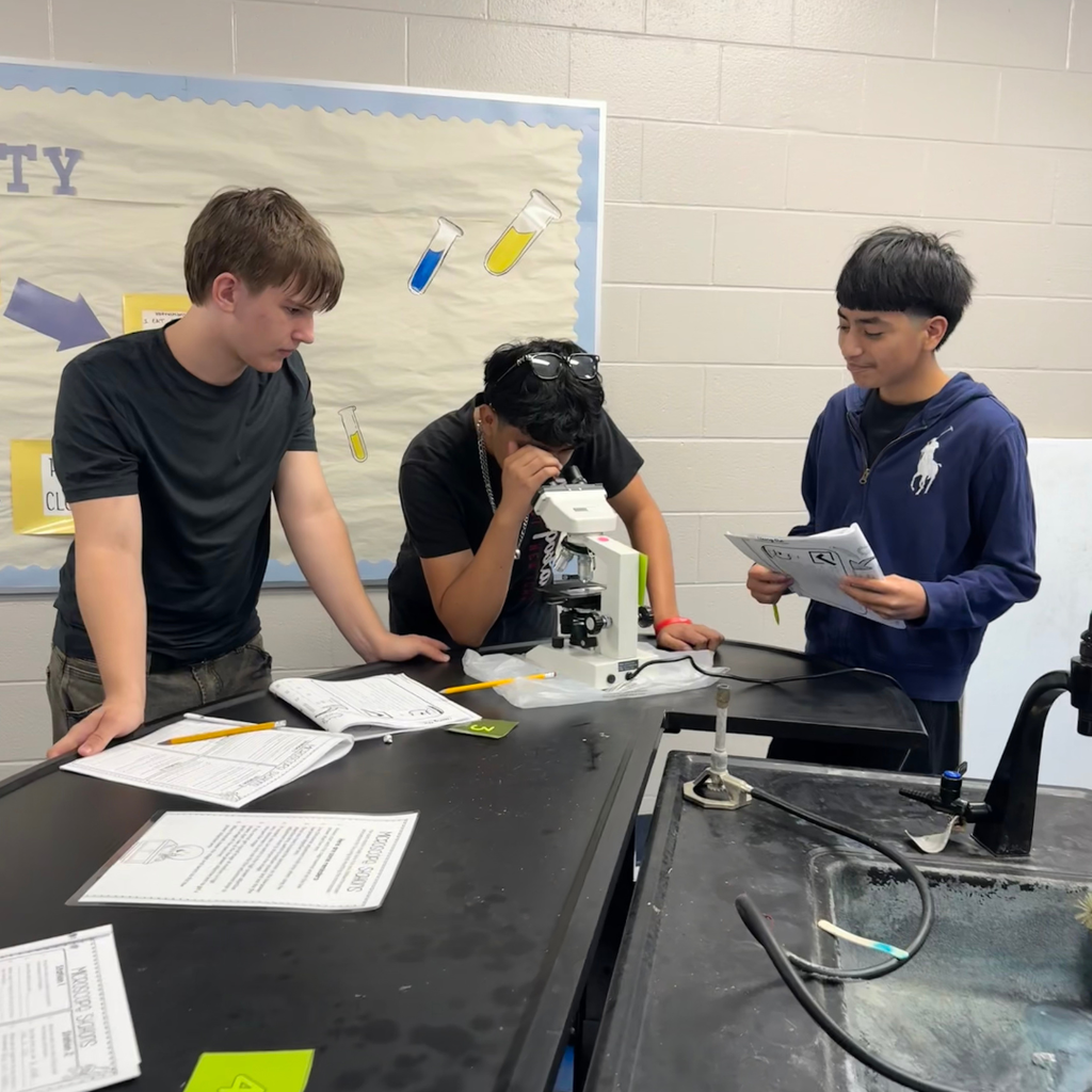 Students working on microscope skills in Mrs. Rusciano's Science Class