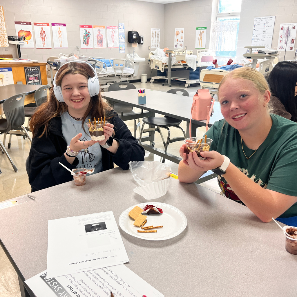Mrs. Lee's Essentials Healthcare students are exploring the integumentary system this week with a hands-on learning experience! Today, students created edible skin models to represent the different layers of the skin, helping them better understand the structure and function of our body's largest organ. Learning is always more engaging when science comes to life... and tastes good too!