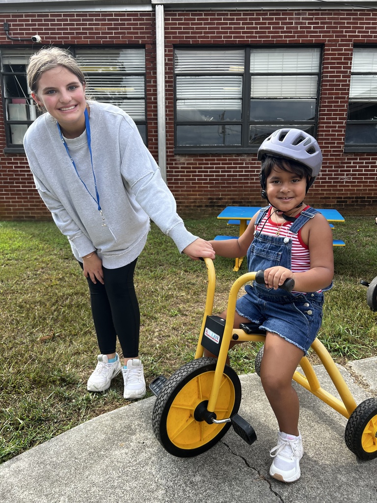 Students working in Mrs. Holland's ECE class.