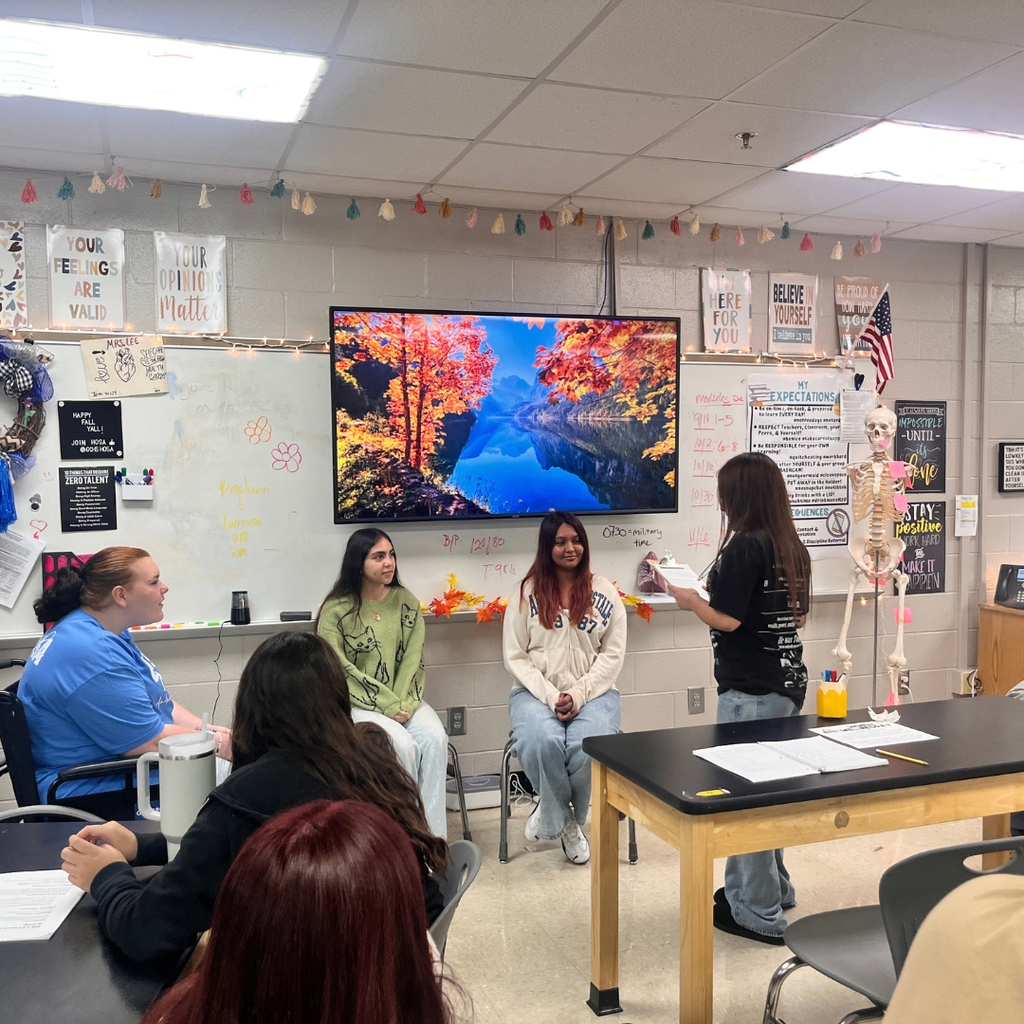 📣 Communication is key in healthcare! 🩺  This week, students in Mrs. Lee's Intro to Healthcare class explored the importance of effective communication in healthcare settings. Through creative role-playing activities, students tackled real-world scenarios involving patients of different ages and situations, practicing the skills needed to communicate with professionalism, empathy, and care. We are proud of their creativity, teamwork, and outstanding effort! 