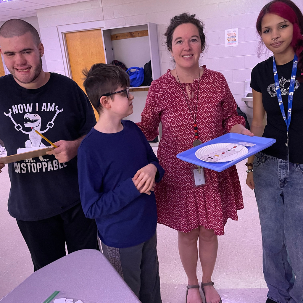 A few of Mrs. Albright’s Teaching as a Profession Level 3 students put their teaching skills into practice today with students from Coach Greer, Coach Coots, and Mrs. Hicks’ classes!