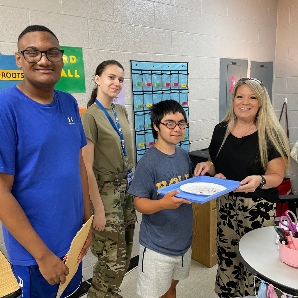 A few of Mrs. Albright’s Teaching as a Profession Level 3 students put their teaching skills into practice today with students from Coach Greer, Coach Coots, and Mrs. Hicks’ classes!