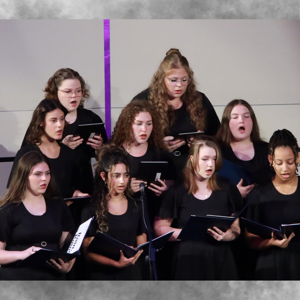 Gordon Central Chorus students performing at their Fall Chorus Concert