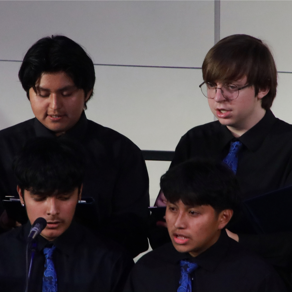Gordon Central Chorus students performing at their Fall Chorus Concert