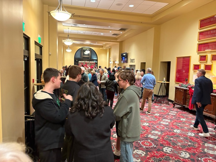 Christmas ELA Trip to Muskogee 