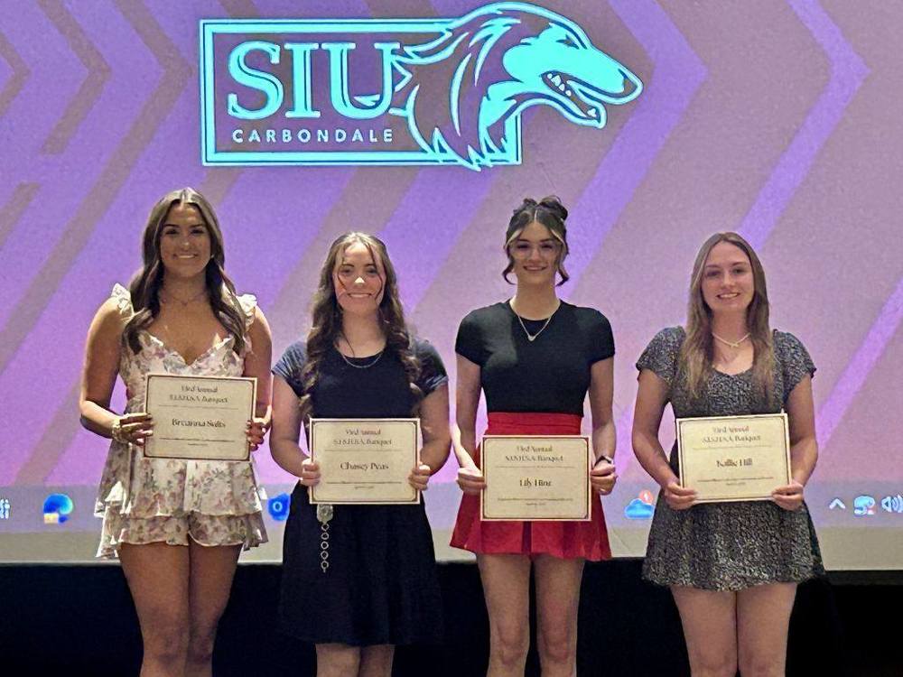 GHS Seniors with certificates