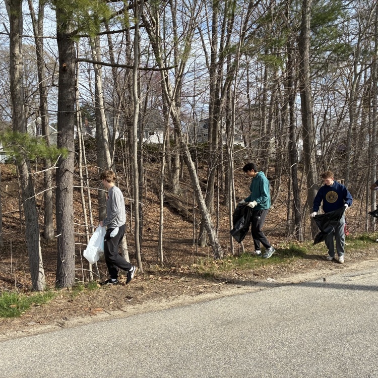 Tennis team at Gorham Cleans Up