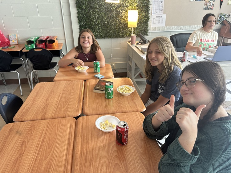 Congratulations to our GMS students who reached the top level in the summer reading challenge! They celebrated their success with a Popcorn & Pop party!