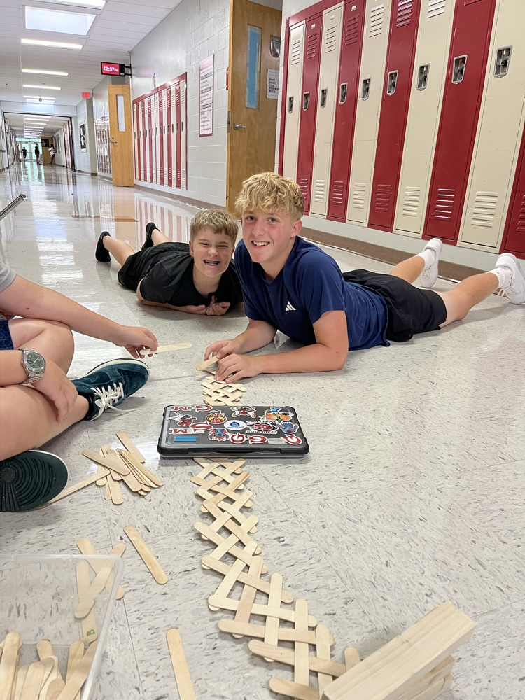 GMS students in Ms. Verschoor’s class put their persistence to the test during the Popsicle Stick Chain Reaction Challenge!