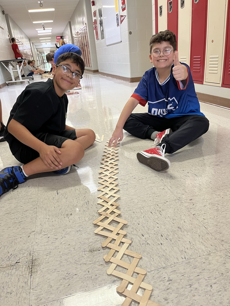 GMS students in Ms. Verschoor’s class put their persistence to the test during the Popsicle Stick Chain Reaction Challenge!