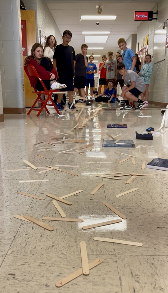 GMS students in Ms. Verschoor’s class put their persistence to the test during the Popsicle Stick Chain Reaction Challenge!