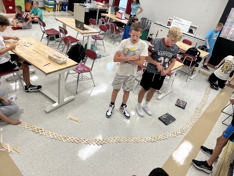 GMS students in Ms. Verschoor’s class put their persistence to the test during the Popsicle Stick Chain Reaction Challenge!