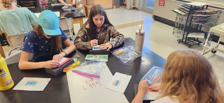 🎨 Our GMS art students are getting creative with texture and color! They’ve been hard at work felting wool to design beautiful landscape scenes. We’re so proud of their artistic talent and imagination!