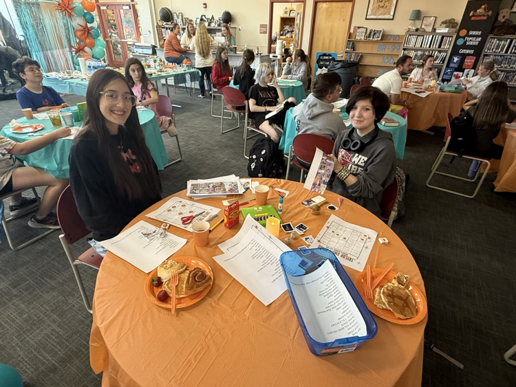 🎶 Swifties, snacks, and Singo—oh my! Thanks to Mrs. Slagle and Ms. Carrie, the GMS library was turned into the ultimate Taylor Swift listening lounge.