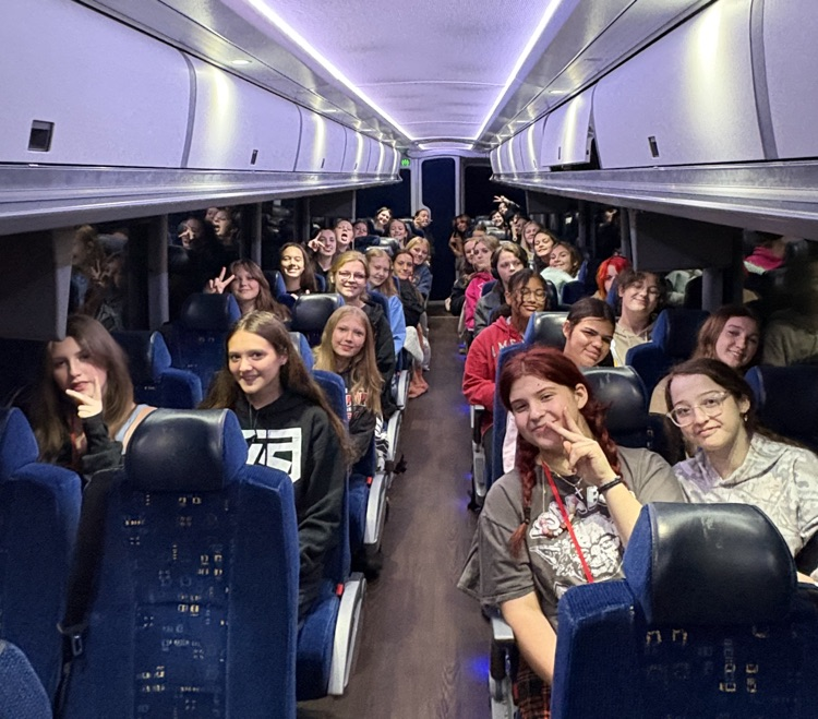 GMS 8th Grade, Day 1: From the back seat of a bus to the battlefields of Gettysburg! After that long drive, they're already considering a strategic retreat... to the nearest snack machine. 🚌🇺🇸 #GMSinDC #GettysburgBound #HistoryRocks