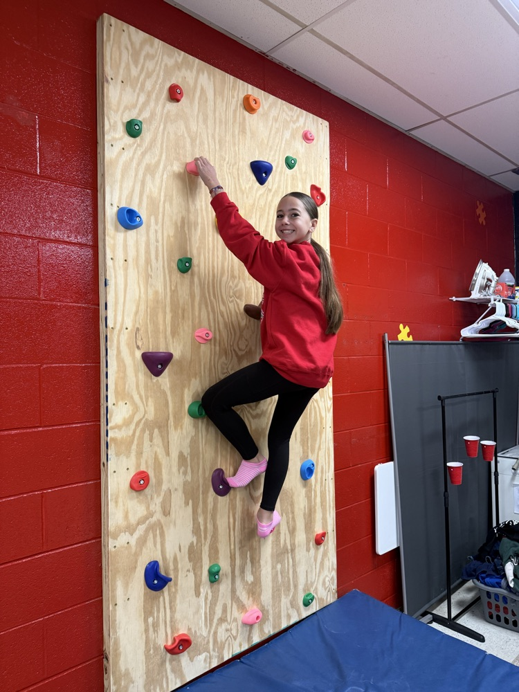 Goshen Middle School would like to express our sincere appreciation and gratitude to the Harold Tucker Memorial Fund and the Milford Lowe’s management team for providing materials 