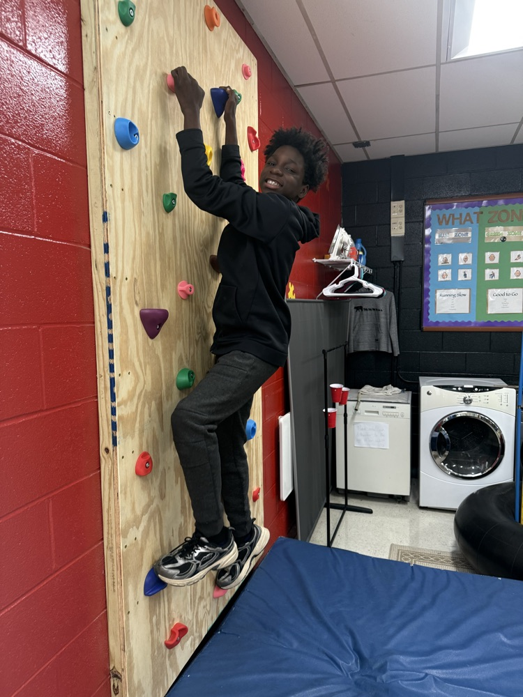 Goshen Middle School would like to express our sincere appreciation and gratitude to the Harold Tucker Memorial Fund and the Milford Lowe’s management team for providing materials 