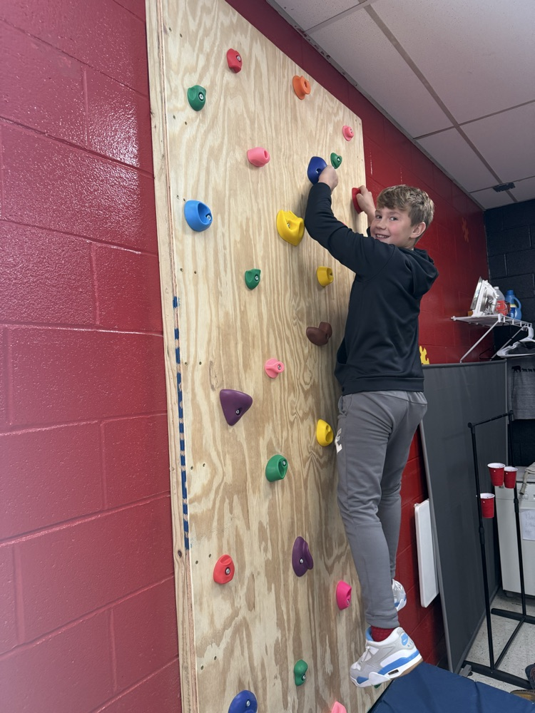 Goshen Middle School would like to express our sincere appreciation and gratitude to the Harold Tucker Memorial Fund and the Milford Lowe’s management team for providing materials 