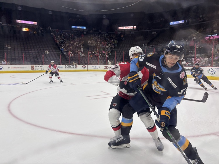 Cincinnati Cyclones Game!