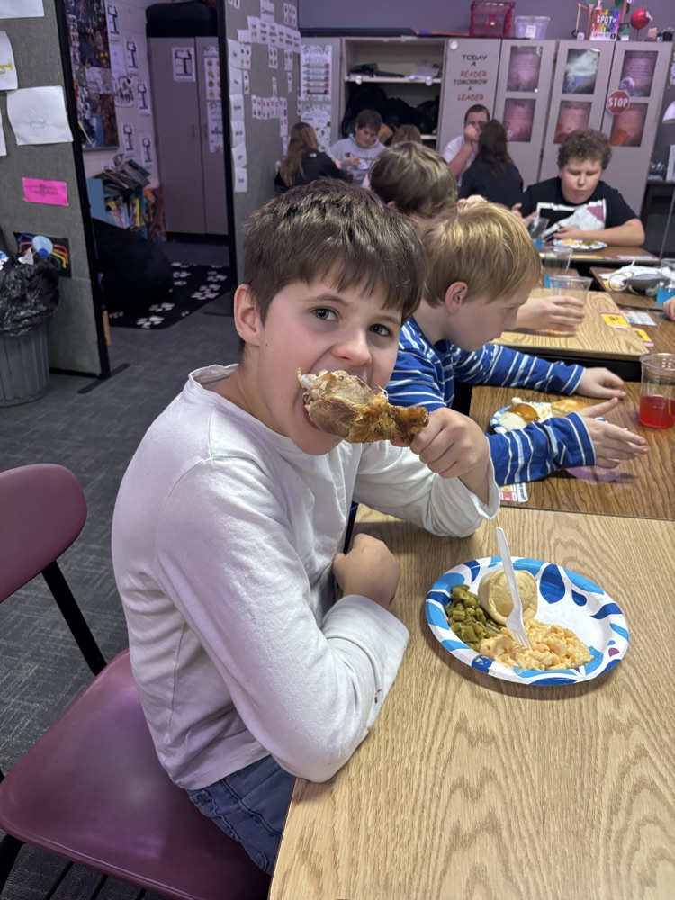 Mr. Hines and Mrs. Kallmeyer's GMS classes enjoyed cooking and eating a Thanksgiving Feast. They also enjoyed a fun thanksgiving themed scavenger hunt/escape room! 