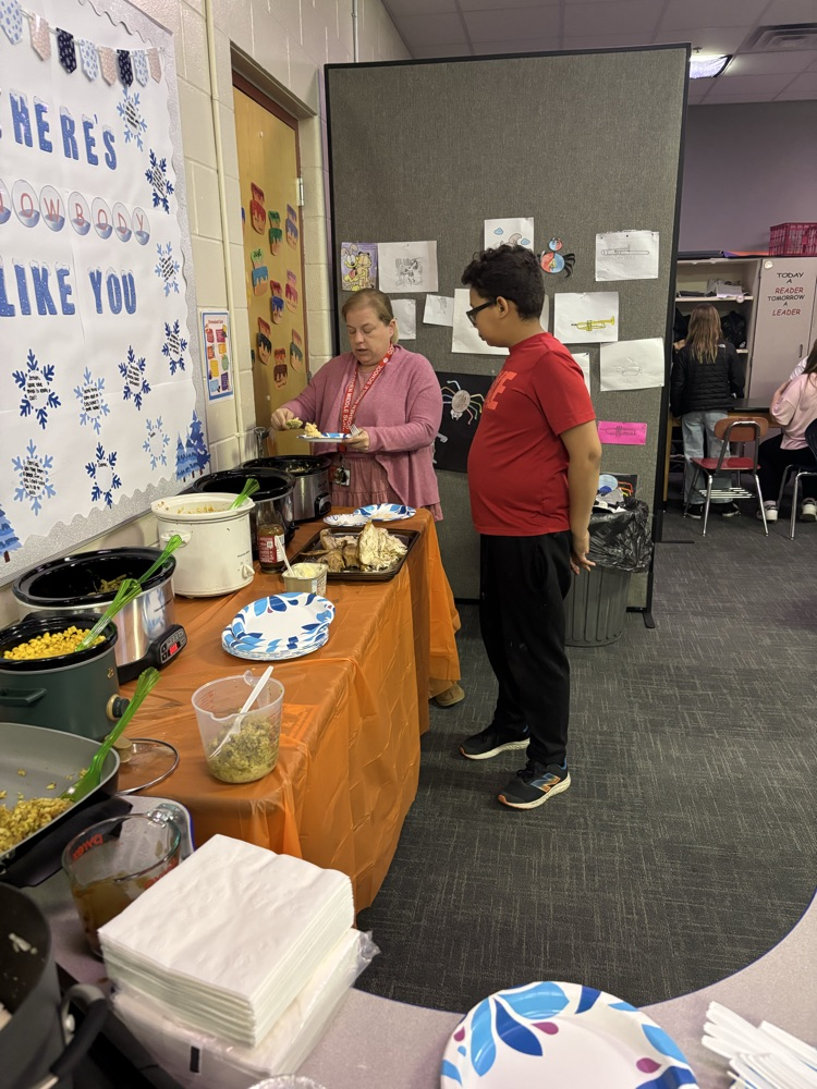 Mr. Hines and Mrs. Kallmeyer's GMS classes enjoyed cooking and eating a Thanksgiving Feast. They also enjoyed a fun thanksgiving themed scavenger hunt/escape room! 