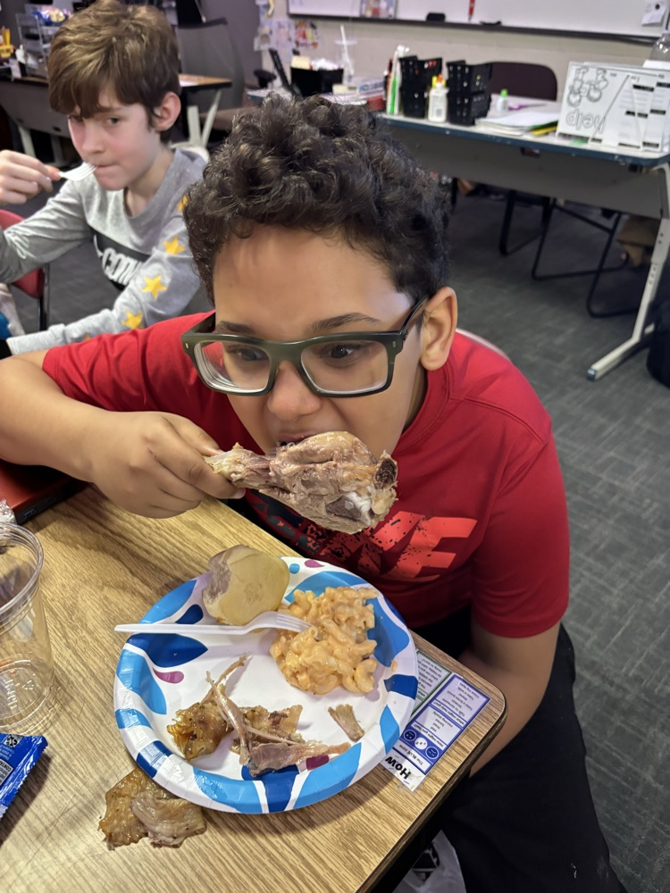 Mr. Hines and Mrs. Kallmeyer's GMS classes enjoyed cooking and eating a Thanksgiving Feast. They also enjoyed a fun thanksgiving themed scavenger hunt/escape room! 