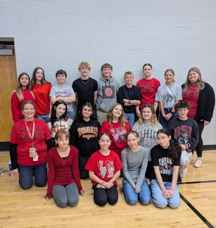 Over the weekend Goshen Middle School’s Leo Club had the opportunity to serve at the Holly Fair. They also had the honor of carrying the banner for the Goshen Chamber of Commerce’s Hometown Christmas parade. We are so proud of our Warriors! 