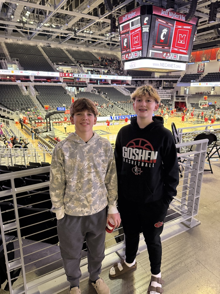 GMS 8th grade students in Mrs. DeNu's classes took a field trip down to the University of Cincinnati today for their education day! 