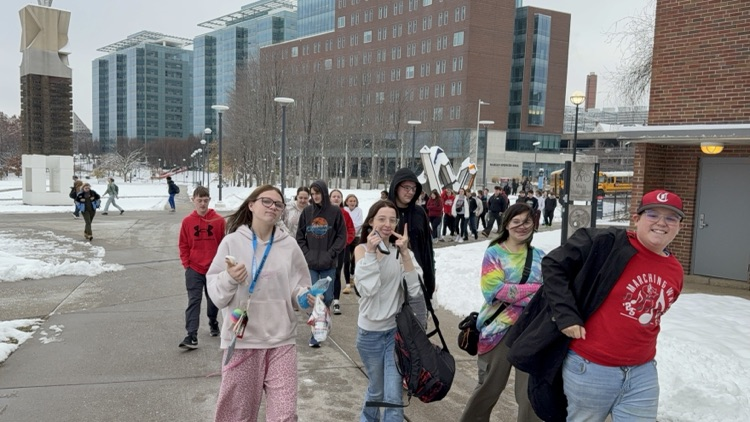 GMS 8th grade students in Mrs. DeNu's classes took a field trip down to the University of Cincinnati today for their education day! 