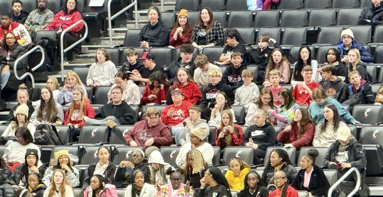 GMS 8th grade students in Mrs. DeNu's classes took a field trip down to the University of Cincinnati today for their education day! 