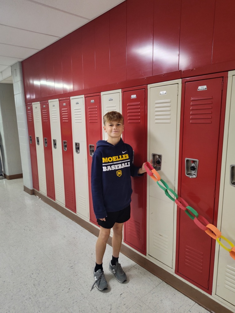 GMS students have been busy! If you noticed the festive decor around school- it was due to the student council's thankful activities that each tribe participated in! 